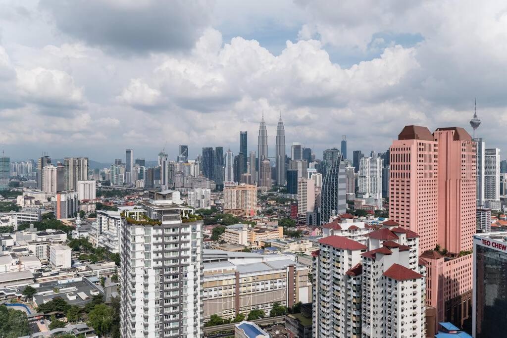 Tr Residence Lovely 3 Bedroom Unit 6Pax Next To Titiwangsa Lrt Куала-Лумпур Экстерьер фото